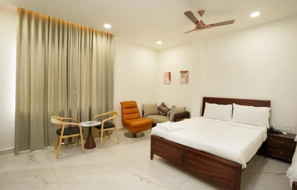 Super Deluxe Rooms at Hotel Aikaa